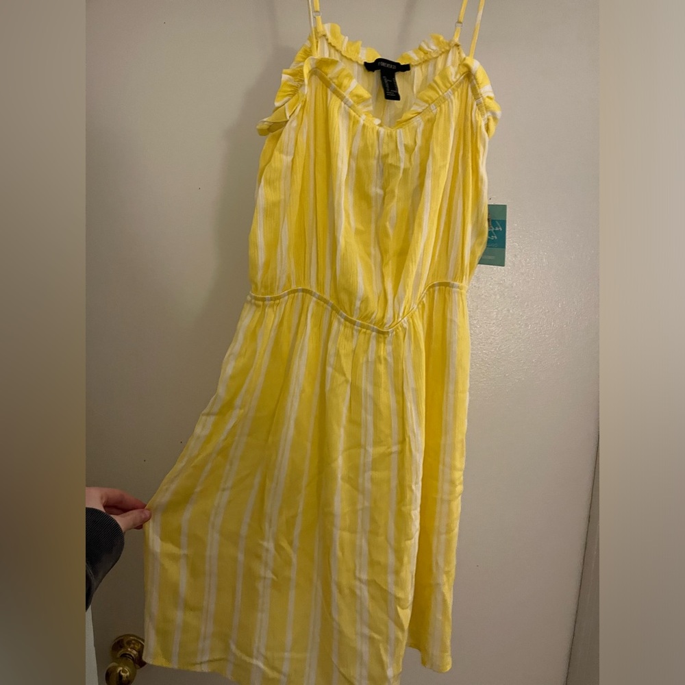 Yellow and white size medium forever 21 dress NWT